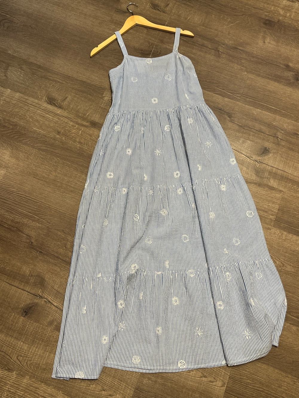 Mus & Bombon Blue Striped Embroidered Maxi Dress. Vel Wabean Rayas